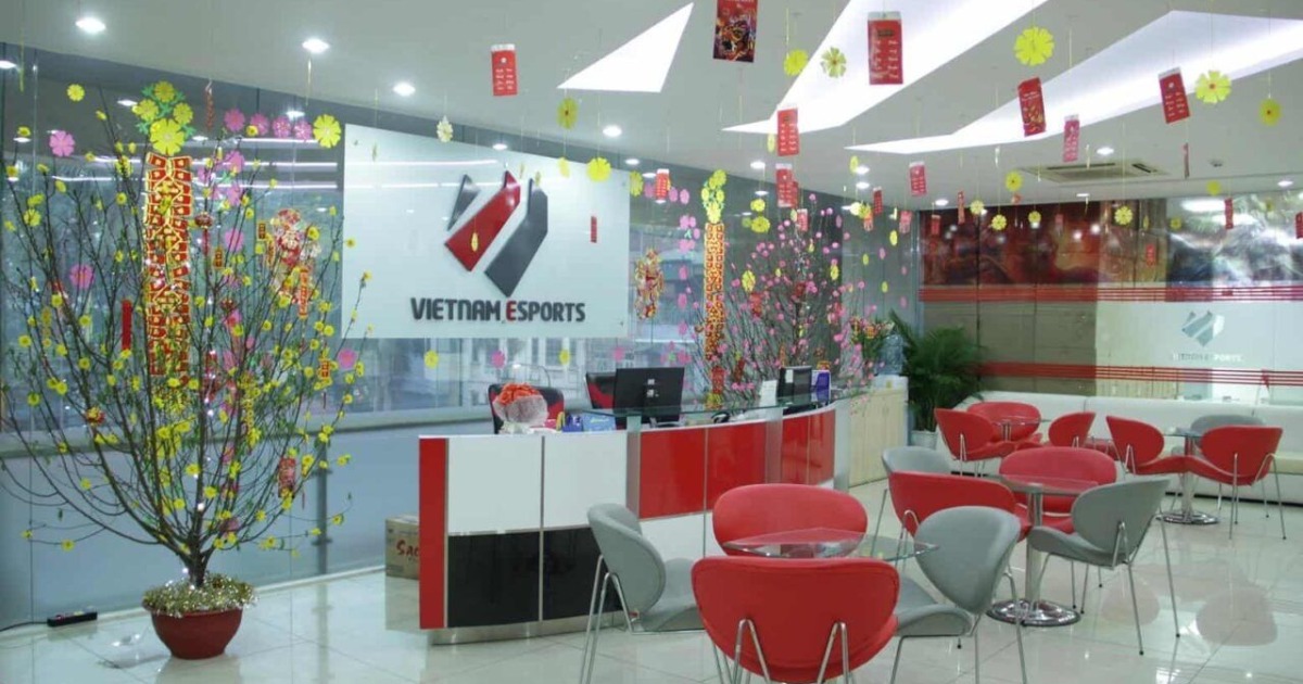 Trang trí văn phòng làm việc ngày Tết bằng bao lì xì