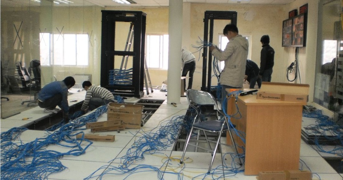 Một số hình ảnh thi công điện mạng tại Gia Phong