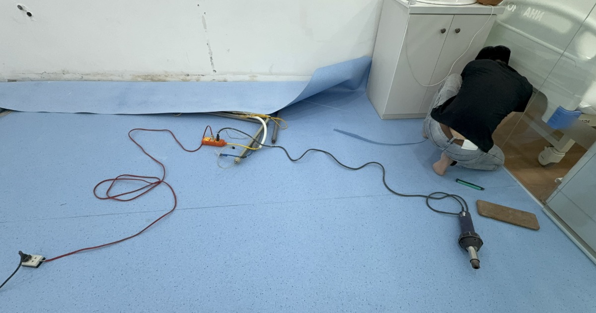 Một số hình ảnh thi công sàn nhựa tại Gia Phong