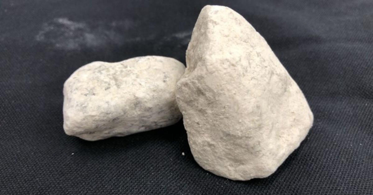 Thạch cao sống hay còn gọi là thạch cao khan, Canxi Sunfat