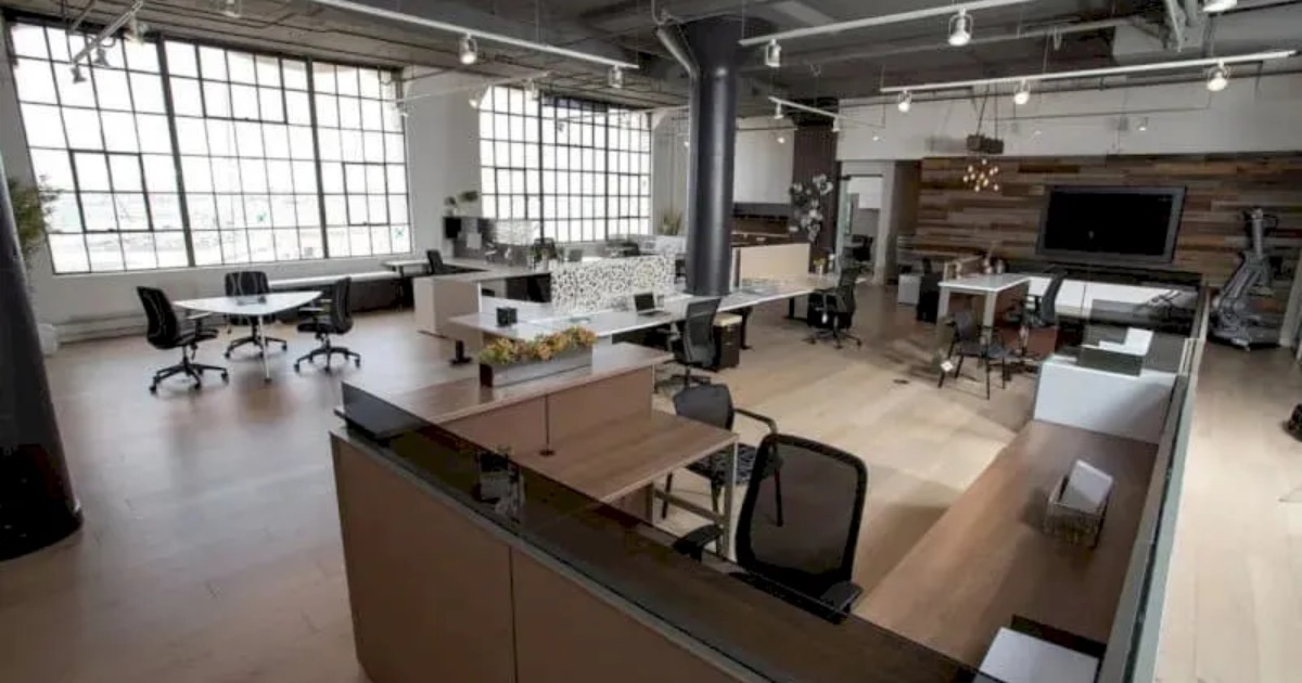 Khu làm việc nhóm và cá nhân riêng, hỗ trợ đa dạng nhu cầu