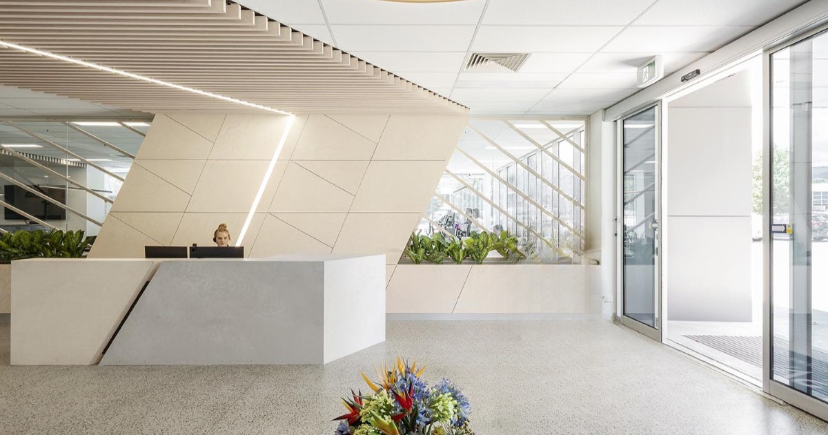 Quầy lễ tân QLT03-T