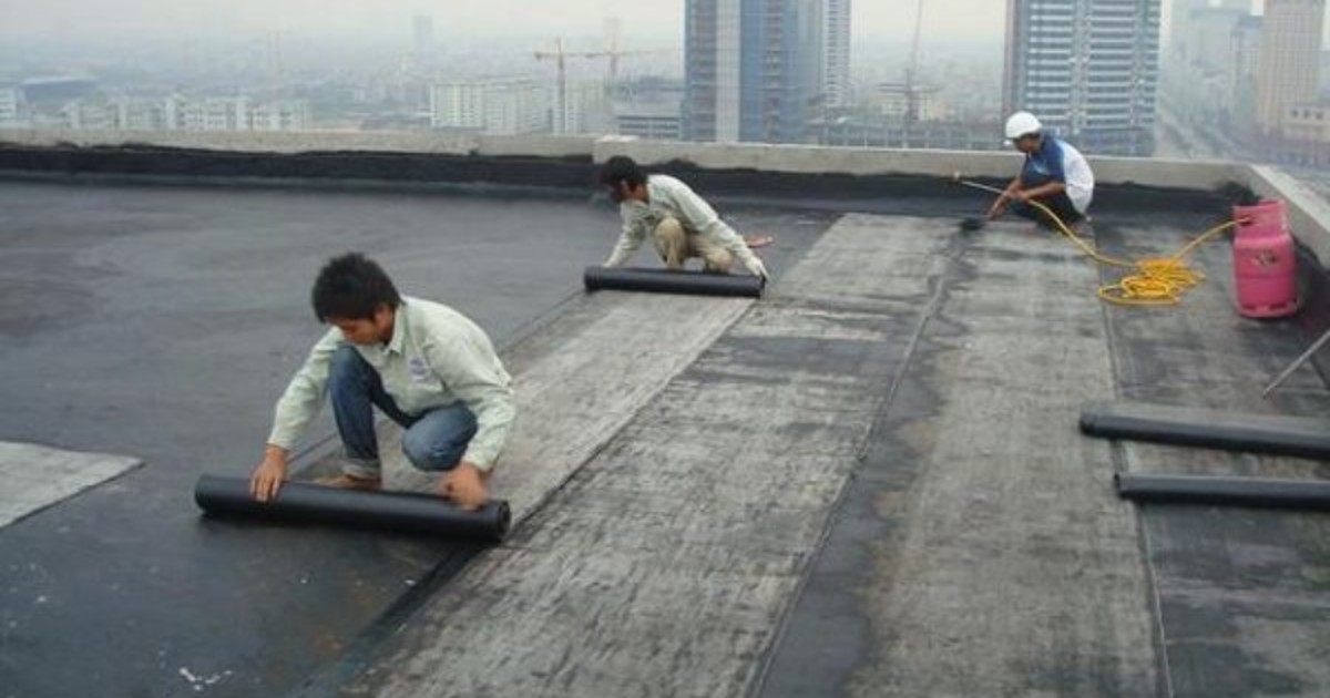 Một số hình ảnh mới nhất về thi công chống thấm văn phòng tại Gia Phong