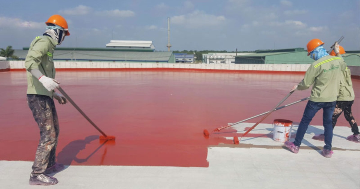 Một số hình ảnh thi công chống thấm văn phòng tại Gia Phong