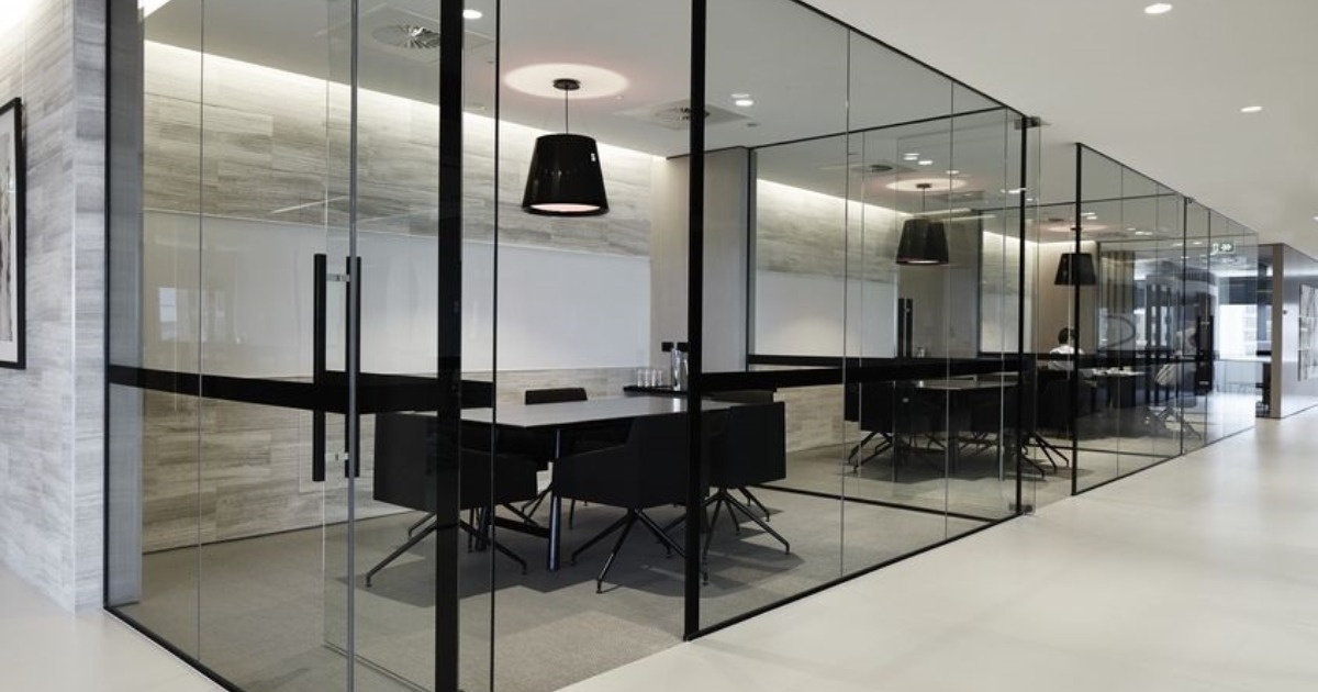 Một số hình ảnh mới nhất về thi công nhôm kính văn phòng tại Gia Phong