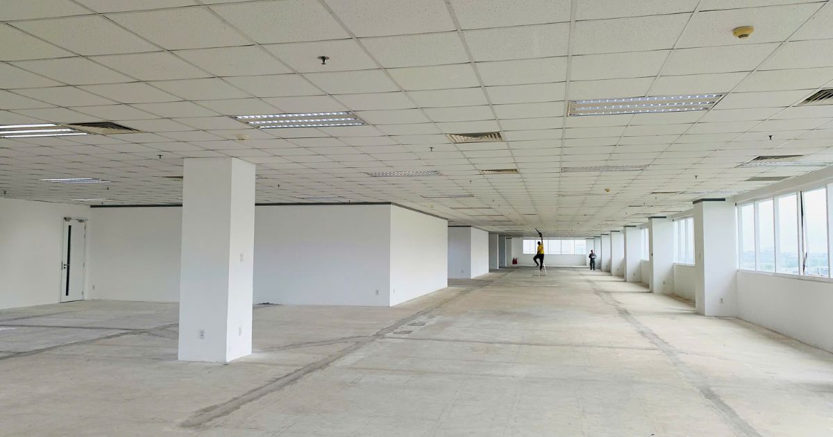 Hoàn trả mặt bằng văn phòng là toàn bộ quá trình bên thuê khôi phục lại không gian đúng như hiện trạng ban đầu