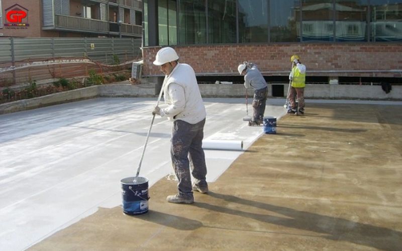 Chống thấm tường ngoài trời bảo hành giúp hạn chế bong tróc và thấm nước