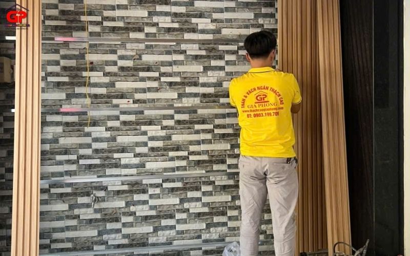 Đơn vị thi công trần lam sóng uy tín nhận làm trần lam sóng theo yêu cầu