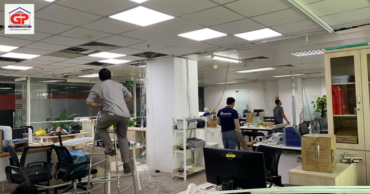 Cải tạo văn phòng là quá trình nâng cấp, sửa chữa không gian làm việc cùng