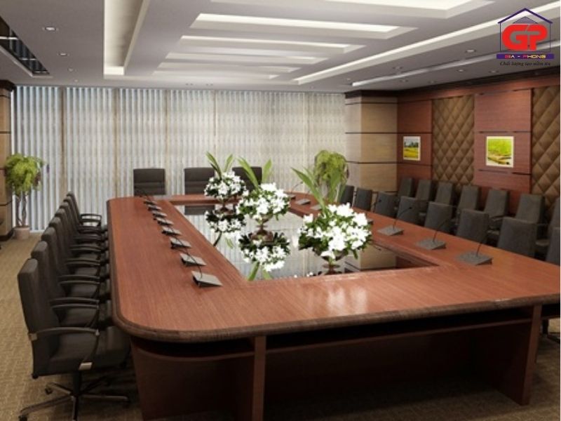 Hoa cắm văn phòng là các mẫu hoa giả để bàn đẹp, được thiết kế tinh tế để trang trí bàn