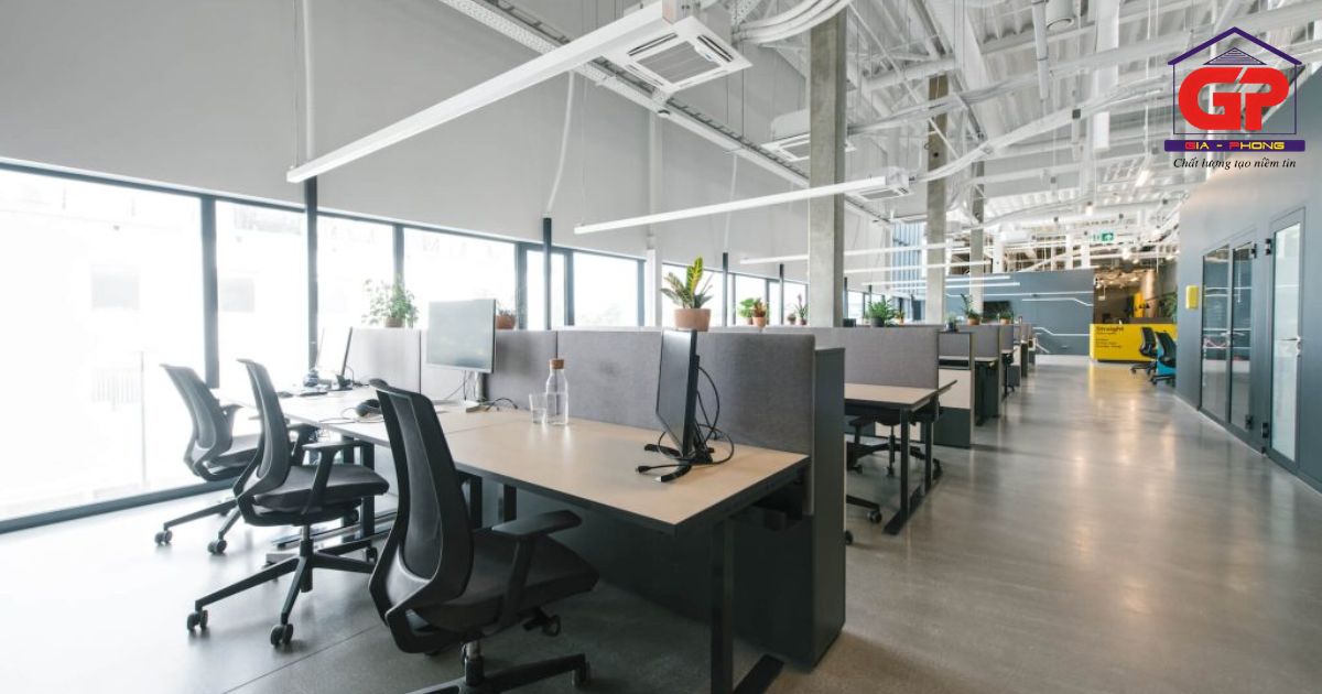 Cải tạo văn phòng nhỏ đẹp từ không gian cũ? cùng Gia Phong tìm hiểu ngay nhé