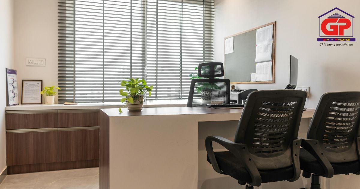 Lưu ý ngay những lỗi có thể gặp phải khi decor bàn làm việc văn phòng