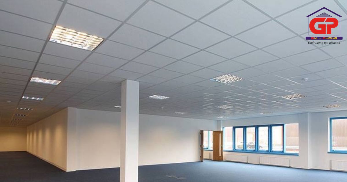 Tấm trần thạch cao thả 600x600mm có nhiều loại và nhiều thương hiệu khác nhau