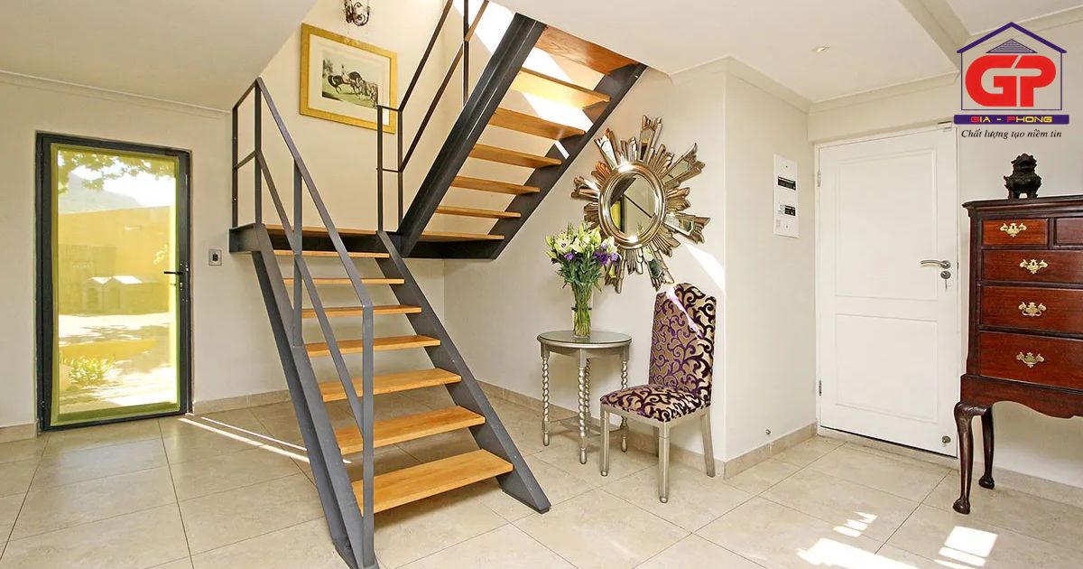 Thi công hạng mục cầu thang sắt giúp tiết kiệm, kiến tạo không gian hiện đại
