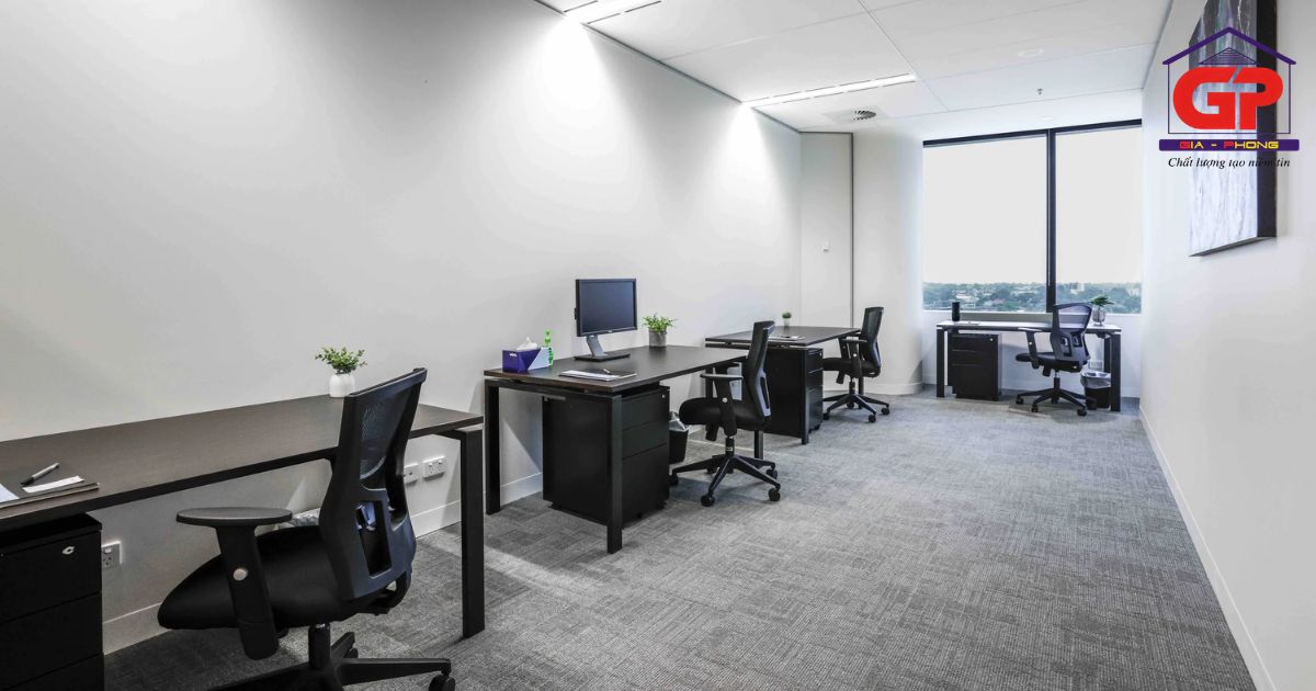 Tối ưu văn phòng làm việc nhỏ với ánh sáng - tạo nên không gian rộng rãi hơn