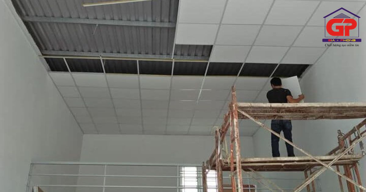 Trần thạch cao cho nhà mái tôn giúp chống nóng hiệu quả