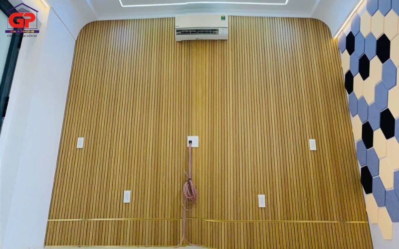 Vách trang trí giả gỗ chống ẩm - Vẻ đẹp gỗ tự nhiên độc đáo, bền bỉ